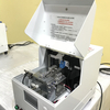 Machine de fixation de vis de bureau M2 - M6 avec système d'alimentation à vis automobile pour la production industrielle